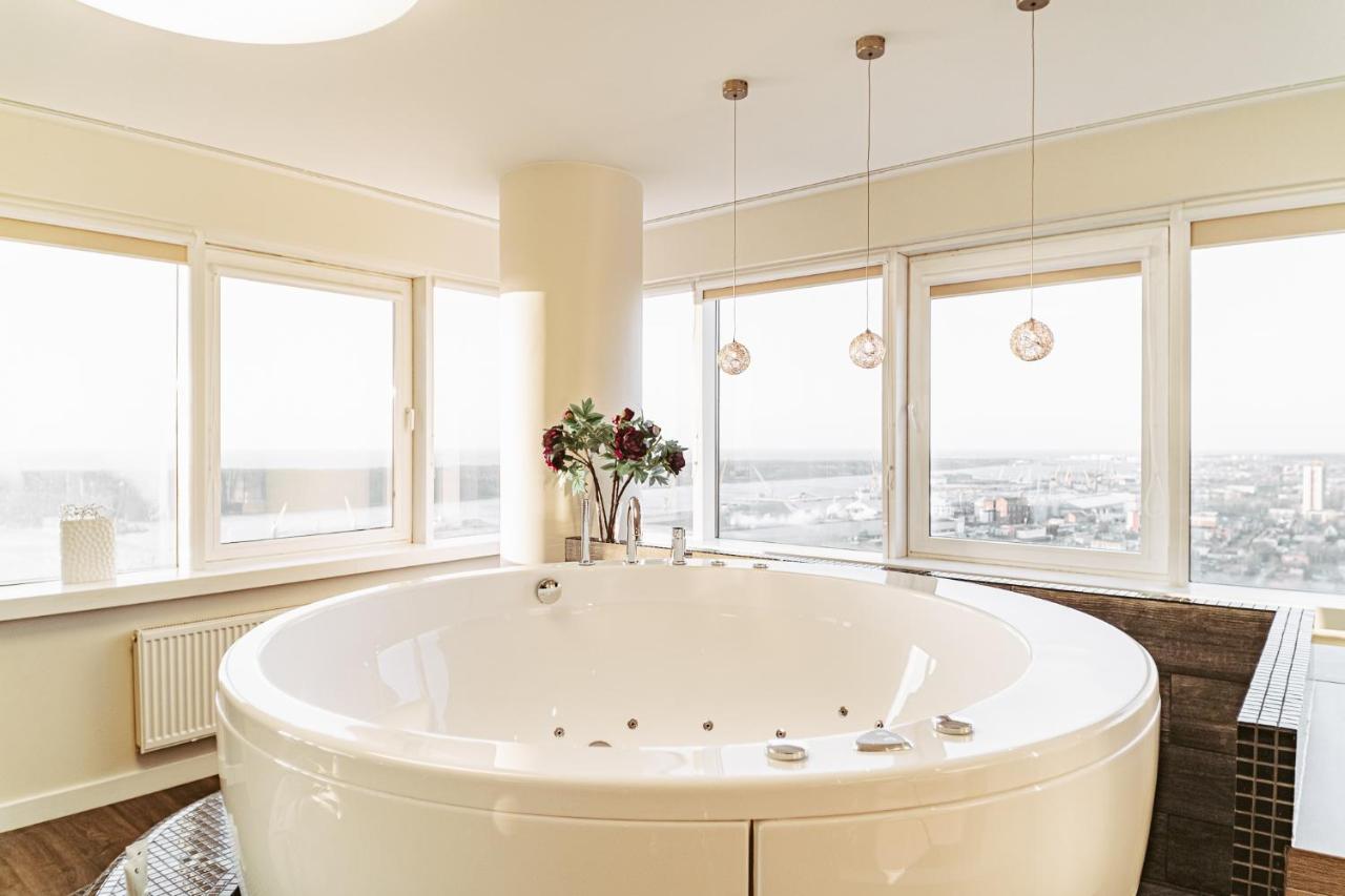 Sky Flat Jacuzzi 27 Floor Apartment Klaipėda Exterior foto