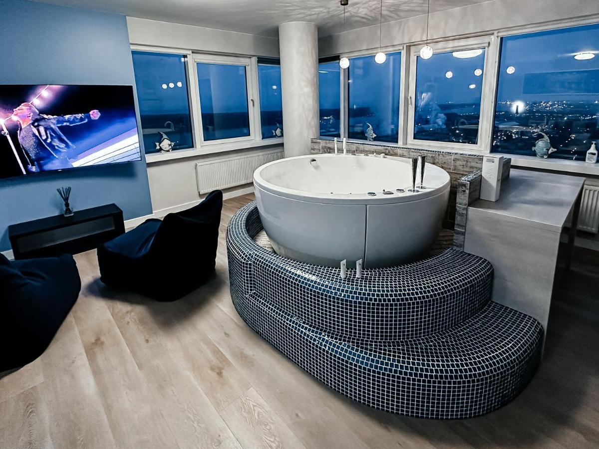 Sky Flat Jacuzzi 27 Floor Apartment Klaipėda Exterior foto