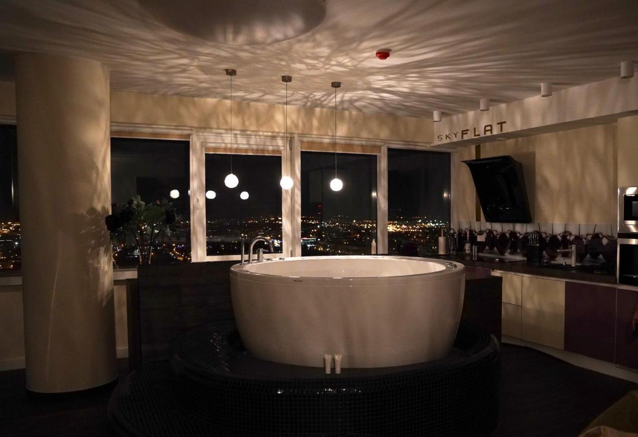 Sky Flat Jacuzzi 27 Floor Apartment Klaipėda Exterior foto